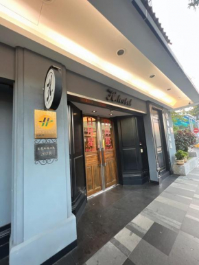 H Hotel
